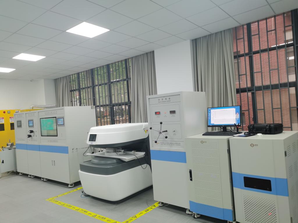 5、岩石多孔渗流核磁成像分析系统